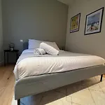 Appartement Situe Au Centre Ville De Cannes