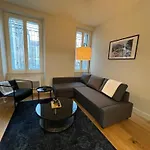 Appartement Situe Au Centre Ville De Cannes